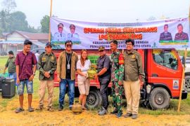 Disdagrin Barito Utara gelar pasar penyeimbang LPG 3 Kg di pelosok