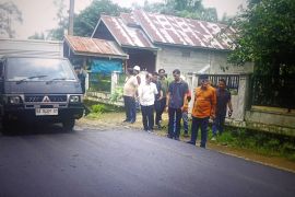 Pemkab: Pembangunan jalan di Pasaman Barat perlancar mobilitas ekonomi