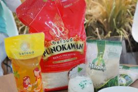Perum Bulog kenalkan produk pangan premium lewat KTNA Agro Expo di Batu