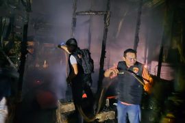 Rumah Panggung di Batang Toru ludes terbakar