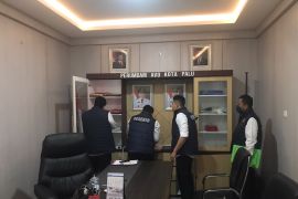Polresta Palu geledah kantor Perumda Palu terkait dugaan korupsi Rp2 miliar