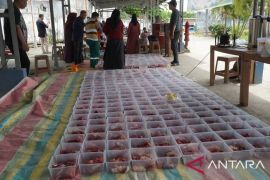 Tebar berkah Idul Adha, PLN UPT Palembang salurkan 350 paket daging kurban