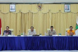 Bupati Sukamara dorong kolaborasi pengentasan kemiskinan