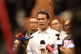 Mentan mendorong BUMN-swasta bangun industri bioetanol nasional