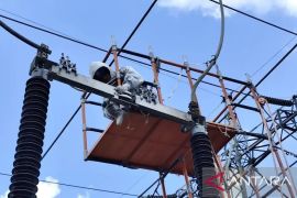 PLN UPT Palembang laksanakan perbaikan Hotspot tanpa padam, pasokan listrik tetap andal