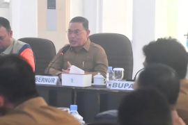 Semua pihak diajak bersatu tangani karhutla