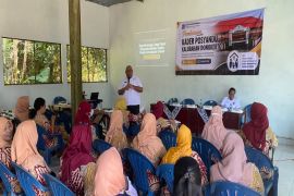 Kesbangpol Sleman bina kader desa cegah judol dan pinjol ilegal