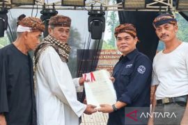 Masyarakat Kasepuhan Urug terima HPL tanah 18 hektare