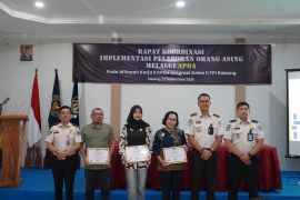 Tingkatkan pengawasan, Imigrasi Sabang dorong pelaku usaha manfaatkan aplikasi APOA