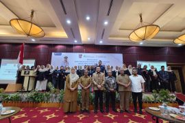 Wali Kota Padang kukuhkan 53 Agen PERISAI dorong perluasan perlindungan pekerja