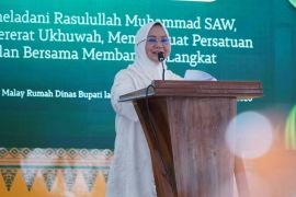 Plt. Bupati Tiorita ajak teladani Rasulullah SAW, perkuat persatuan Langkat
