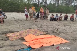 BPBD Mukomuko turunkan petugas ke lokasi penemuan jasad di pantai