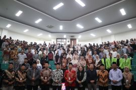 Studium Generale FISIP UIN Walisongo bahas pemuda dan kejahatan digital di era disrupsi