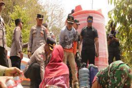 Forkopimda Kulon Progo salurkan air bersih ke perbukitan Menoreh