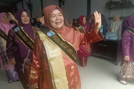 Wisuda sekolah lansia, dikala semangat belajar yang tak pernah padam