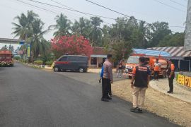 Polres - BPBD Tabalong salurkan air bersih kepada warga terdampak kekeringan