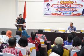 Pemkot Ambon evaluasi rapor pendidikan untuk tingkatkan mutu sekolah