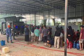 Yon Parako 466 Pasgat salurkan air siap minum