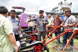 Serahkan 527 unit alsintan, Pemkab Taput dorong produktivitas pertanian