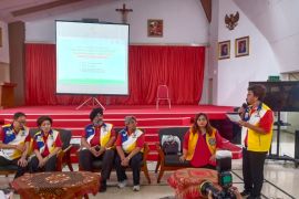 Lions Club dukung alat medis diabetes di RS Carolus