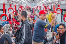 Jumlah rata-rata penumpang per hari capai 11 ribu orang