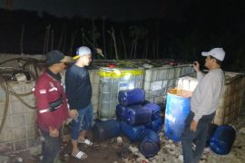 Polisi Banten bongkar sindikat penimbunan BBM bersubsidi