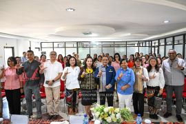 Pemkot Kupang mendorong ketahanan ekonomi keluarga lewat literasi