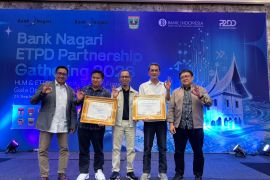 Pemkot Bukittinggi raih Terbaik 1 capaian retribusi daerah