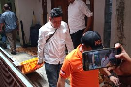 Dua pemuda tewas di Lembang, Polres Cimahi selidiki bau menyengat yang diduga penyebabnya