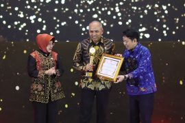 BSSN tekankan perlunya digitalisasi pemerintahan usai terima penghargaan BPS