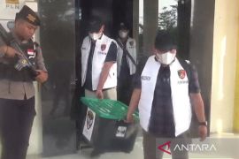 Polisi geledah Kantor Dinas TPHP Provinsi Bengkulu terkait korupsi