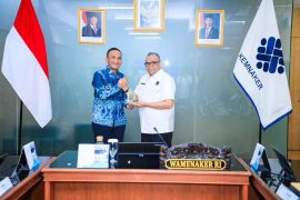 Upaya peningkatan SDM, Bupati Sarolangun audiensi bersama Wamen ketenagakerjaan