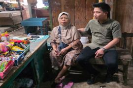Anggota DPRD Kabupaten Tegal tinjau langsung aktivitas di pasar tradisional