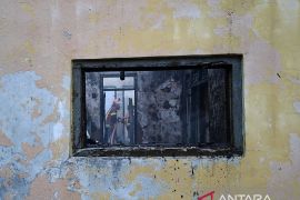 Diduga dendam pada orang tua, Remaja di Cianjur sengaja bakar rumah hingga ludes