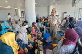 Penerbangan internasional bertambah, Karantina Sumbar perkuat pengawasan di BIM