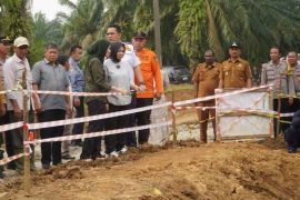 Plt. Bupati Langkat Tiorita gerak cepat pulihkan akses jalan longsor Salapian