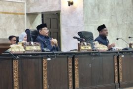 DPRD Kalsel kurangi kunker ke luar dan perbanyak dalam daerah