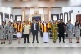 Bupati Lamandau: Bidan miliki peran strategis dalam pembangunan kesehatan