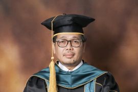 Ismail Hasani resmi jadi Guru Besar Hukum Konstitusi UIN Jakarta