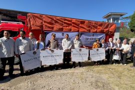 Kemenimipas beri bantuan sosial ke warga terdampak gempa di NTT