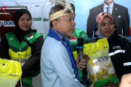 Menko Pangan percepat penyaluran 7.977 ton beras di Maluku