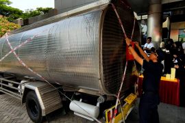 Bea Cukai gagalkan pengiriman rokok ilegal dengan truk tangki air