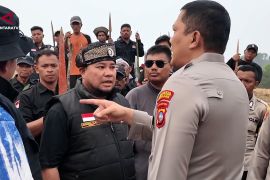 Polisi periksa 10 saksi kerusuhan yang menewaskan dua orang di Batam
