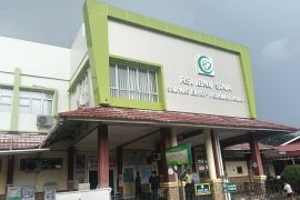 Meskipun izin sudah keluar, Pemkab Pasaman Barat ingatkan RSI Ibnu Sina penuhi catatan agar pelayanan lebih baik