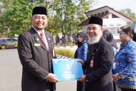 Pemkab Banjar beri penghargaan ASN dan inovator di momen Hari Kesaktian Pancasila