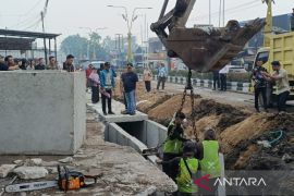Bupati Kotim tinjau peningkatan drainase untuk kurangi genangan