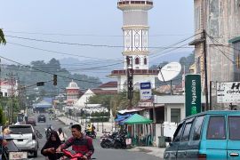 Kabut Asap menyelimuti Kota Padangsidimpuan, masyarakat alami sesak nafas
