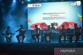 Penonton Saraso Fest 2026 larut dalam dendang Gamad Melayu Kumbang Janti