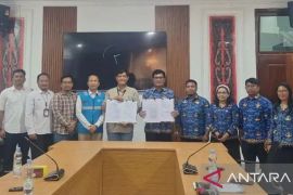Pemkab Taput - PLN kerja sama kelola penerangan jalan umum