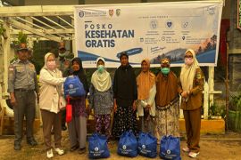 BI salurkan bantuan pemadaman karhutla dan paket sembako di Kalteng
